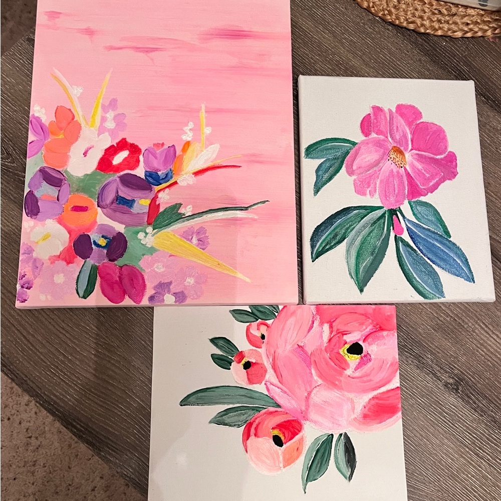 3 Paintings / feminine flowers